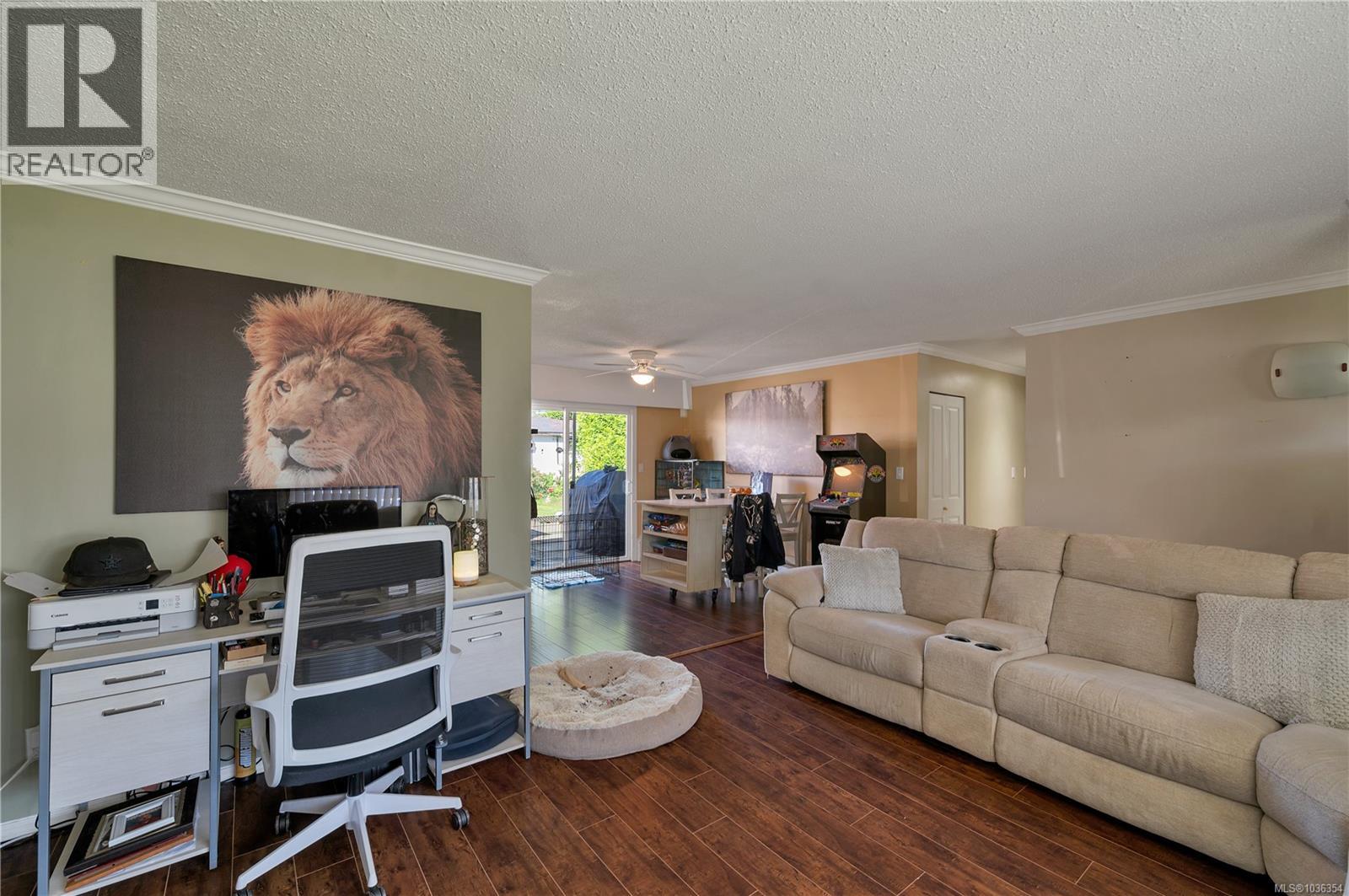 823 Kalmar Rd - 7