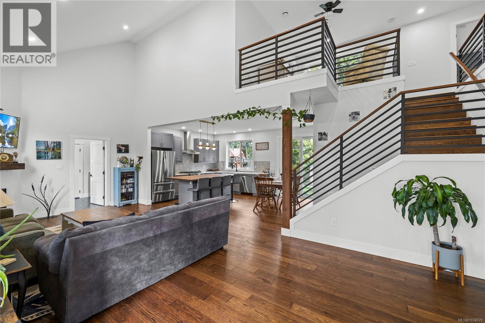 2040 Saddle Dr - 12