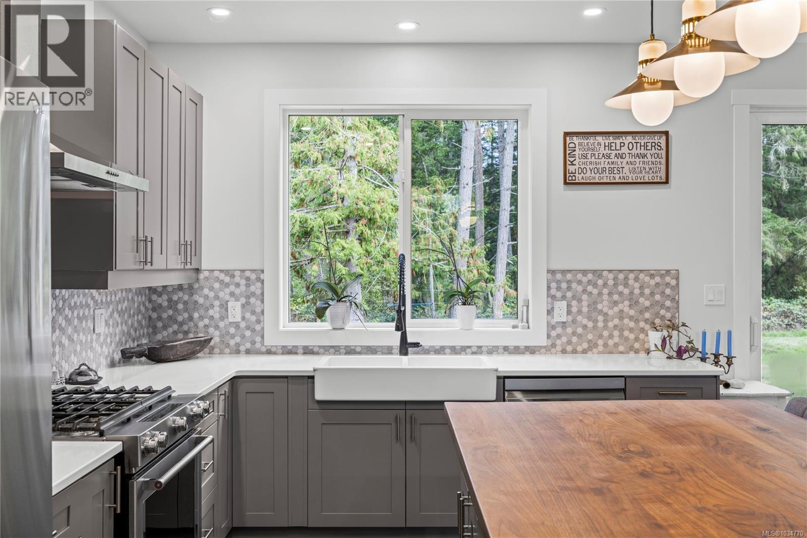 2040 Saddle Dr - 16