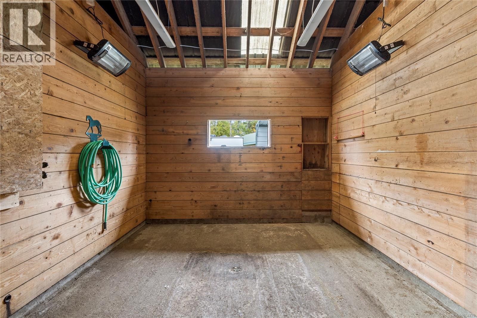 2040 Saddle Dr - 39