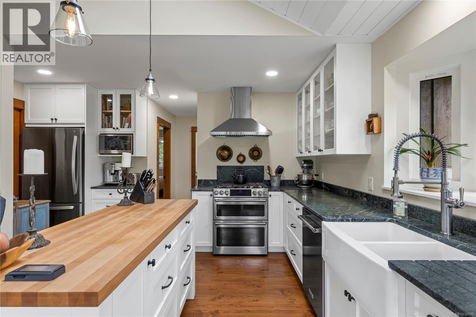 2040 Saddle Dr - 62
