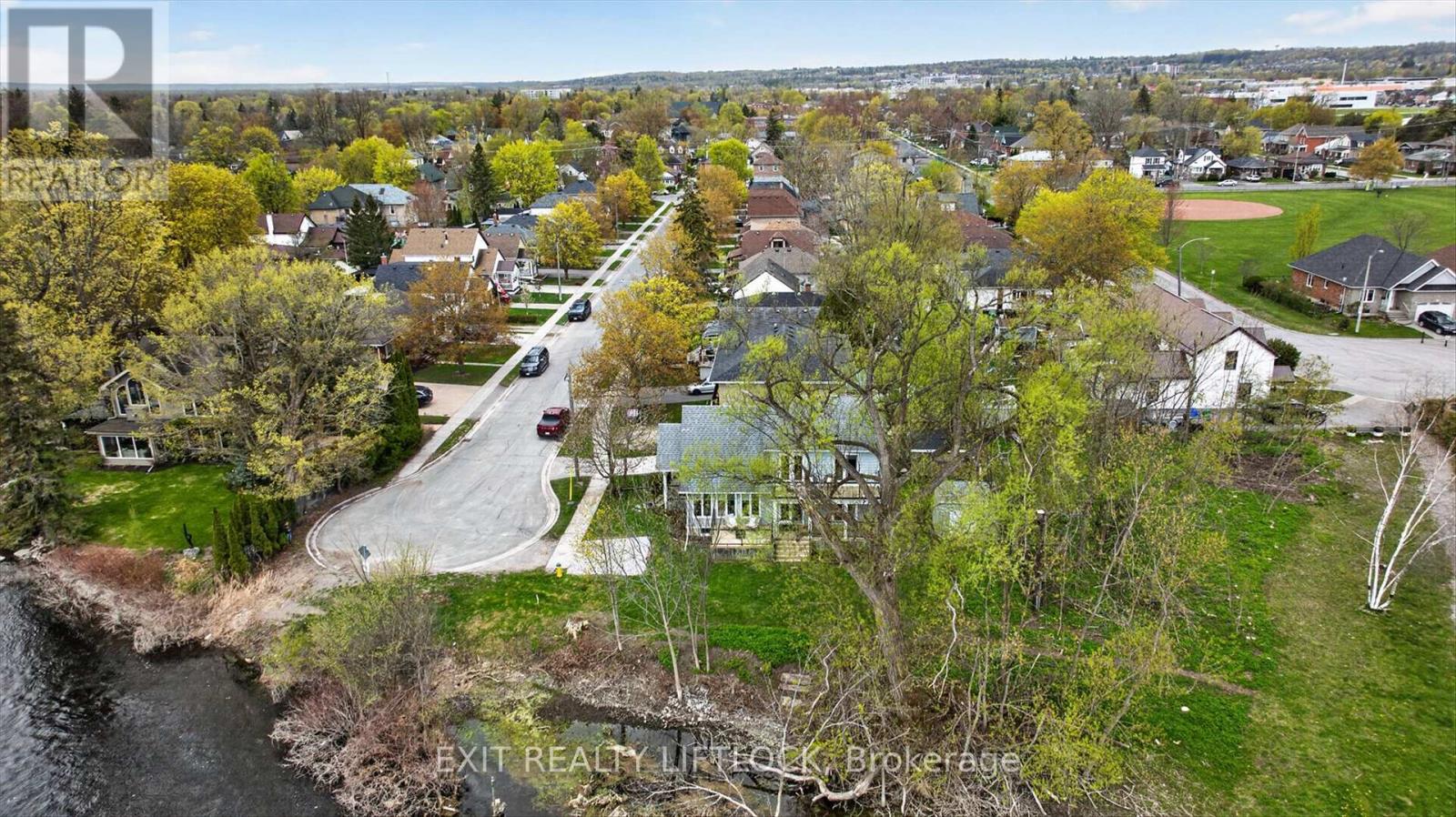 122 FRADETTE AVENUE - 33