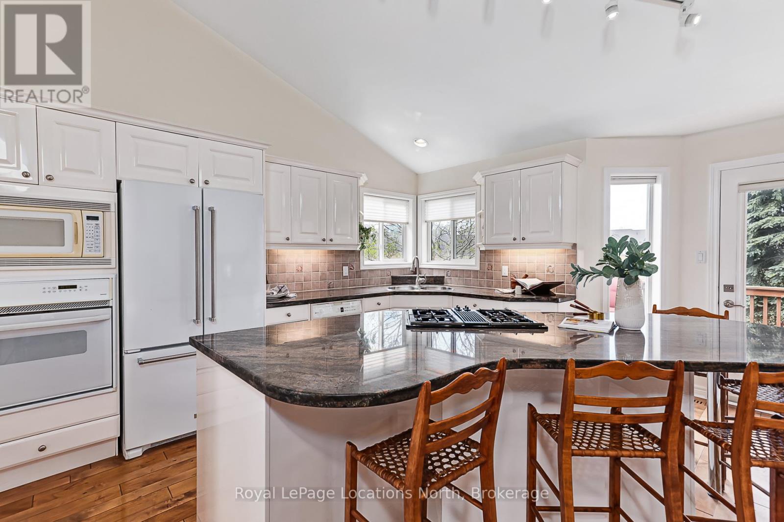 35 BARKER BOULEVARD - 12