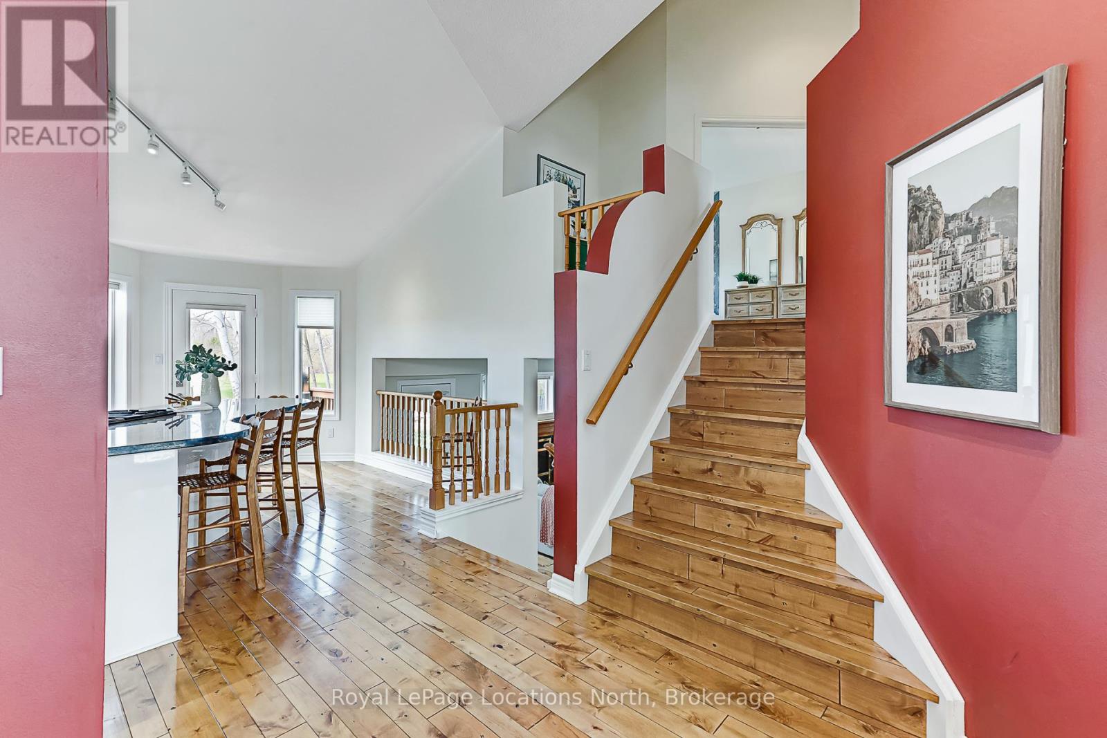 35 BARKER BOULEVARD - 10