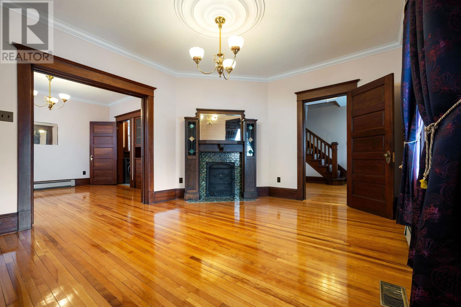 299 Albert Street - 13