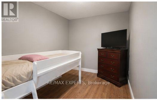 #319 8 HARRIS STREET - 13