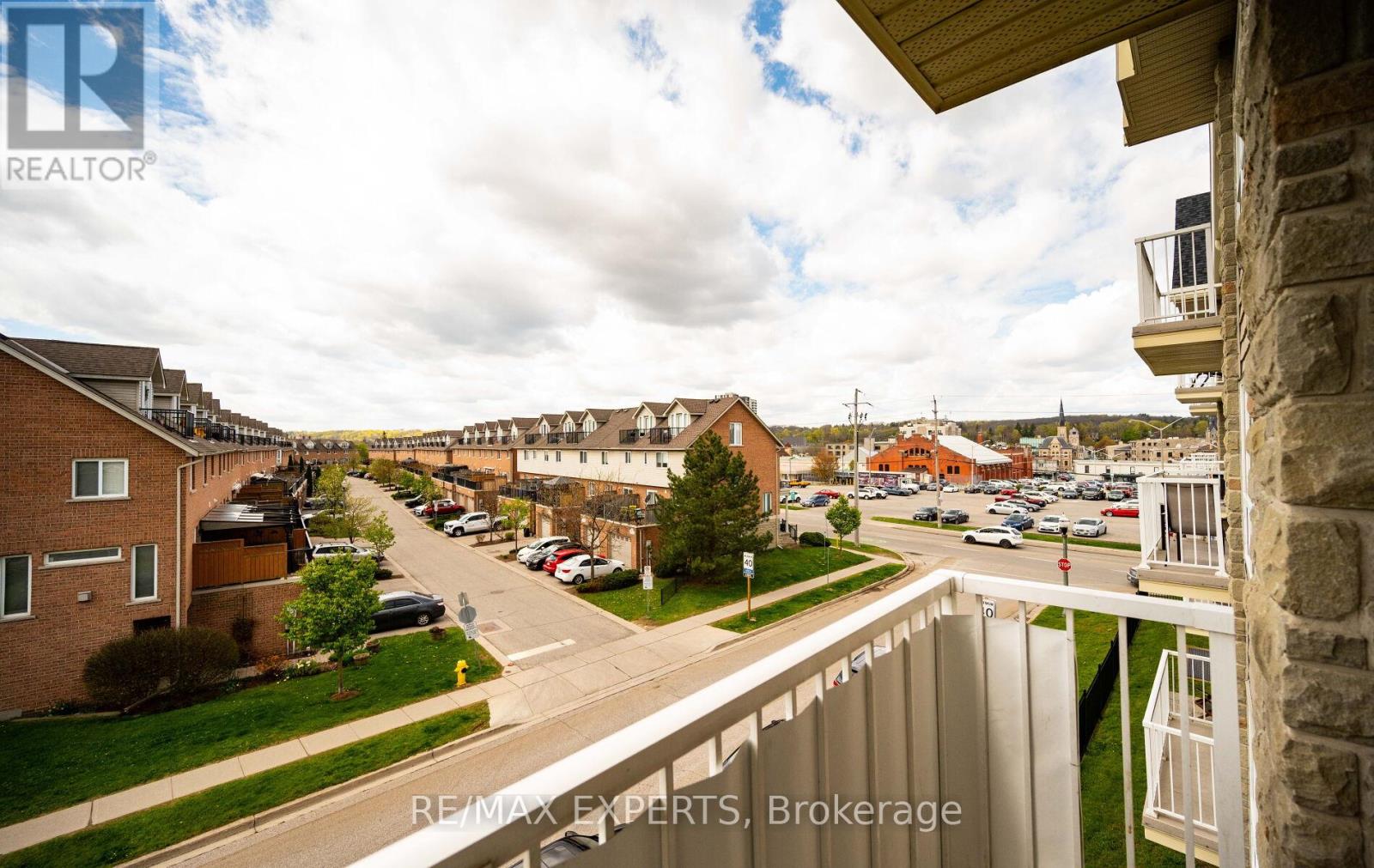 #319 8 HARRIS STREET - 18