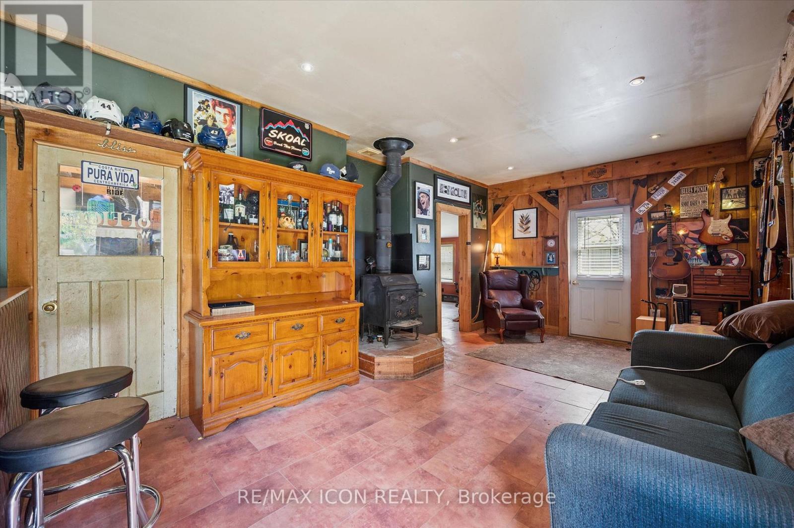 630 ROBERT FERRIE DRIVE - 27