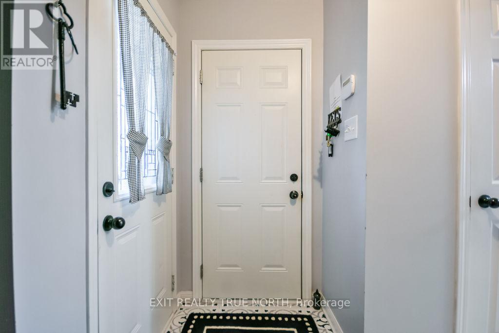 15 CARNOUSTIE LANE - 22