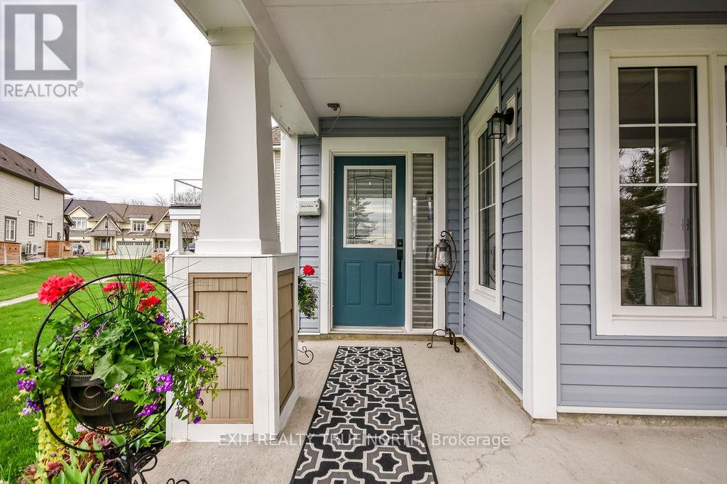 15 CARNOUSTIE LANE - 23