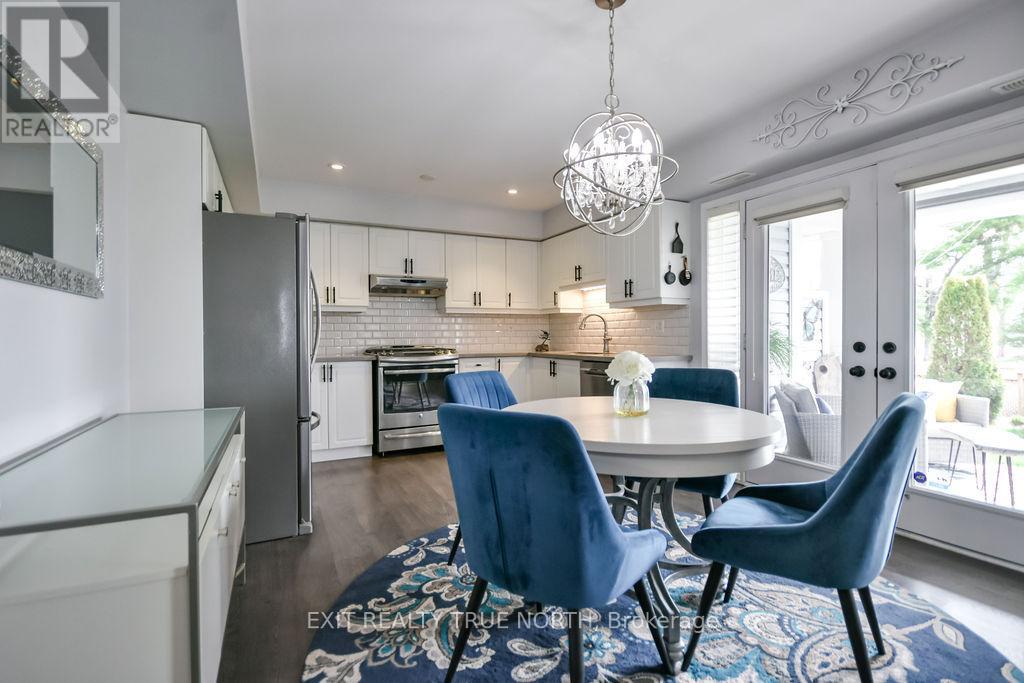 15 CARNOUSTIE LANE - 7