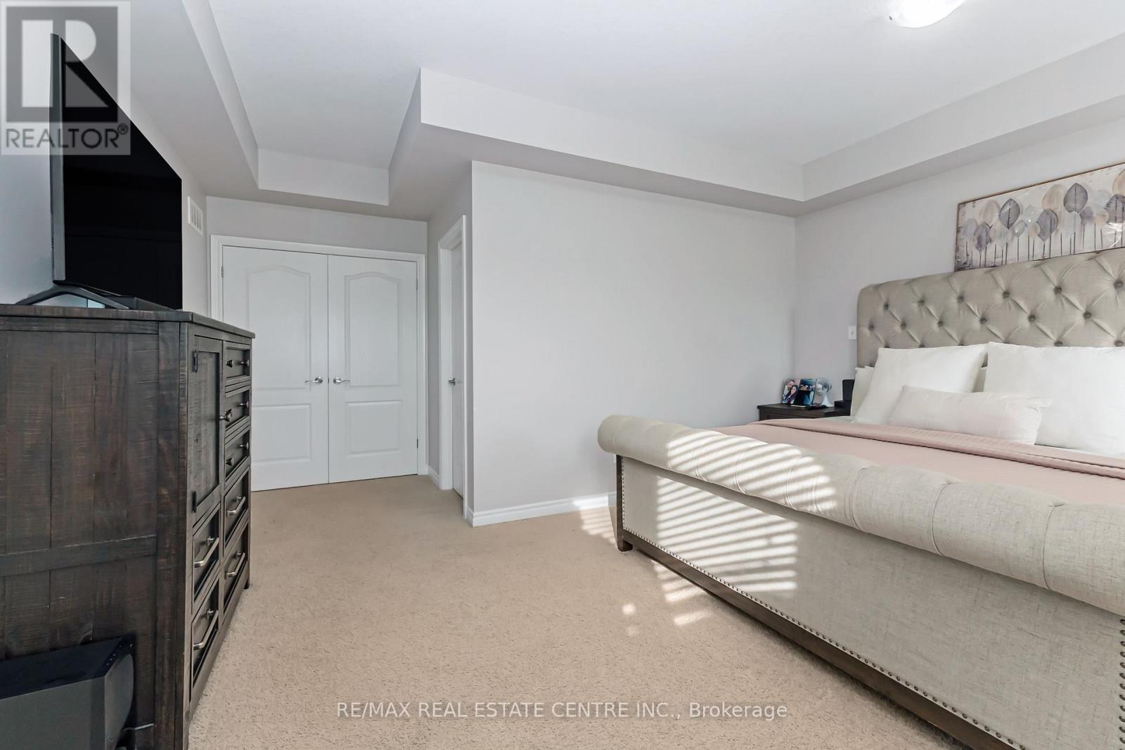 56 SMITH'S CREEK DRIVE - 11