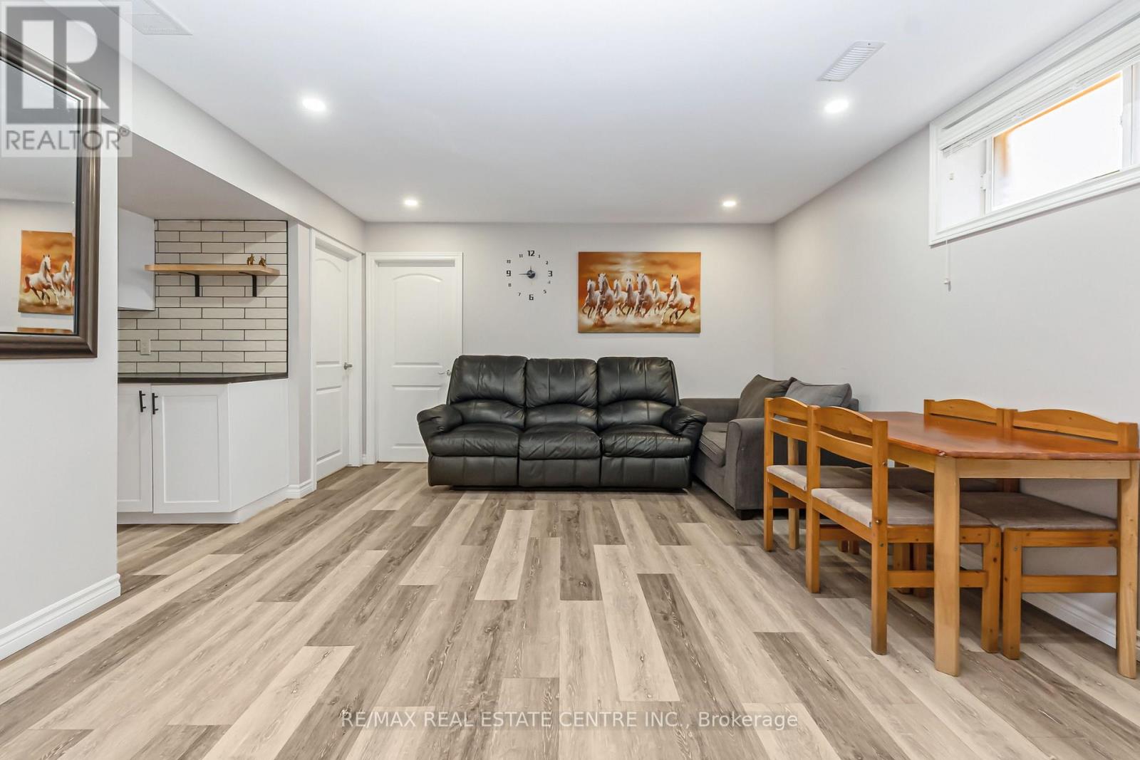 56 SMITH'S CREEK DRIVE - 20