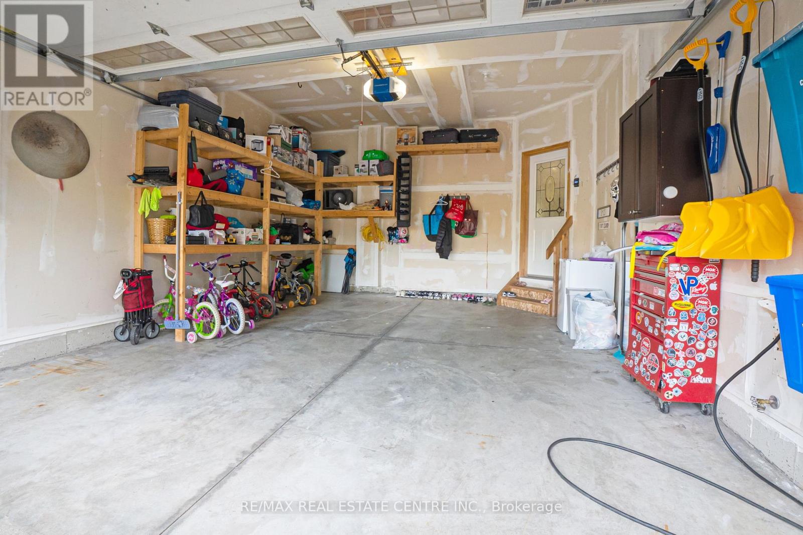 56 SMITH'S CREEK DRIVE - 27