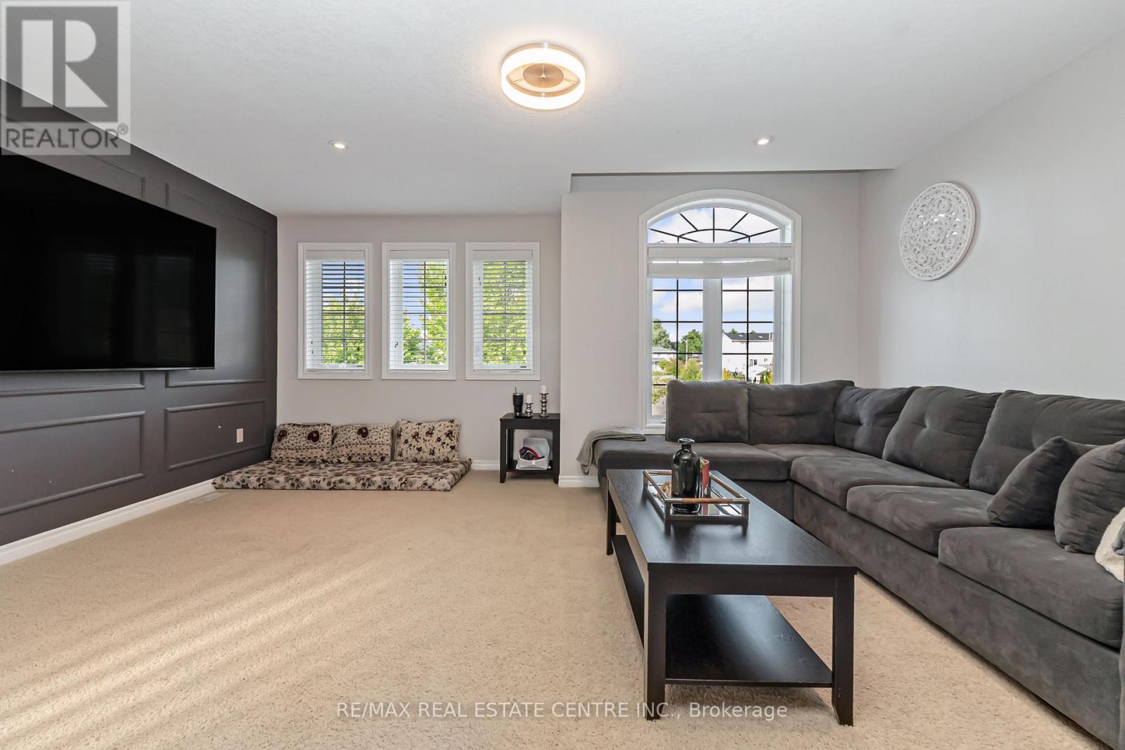 56 SMITH'S CREEK DRIVE - 48