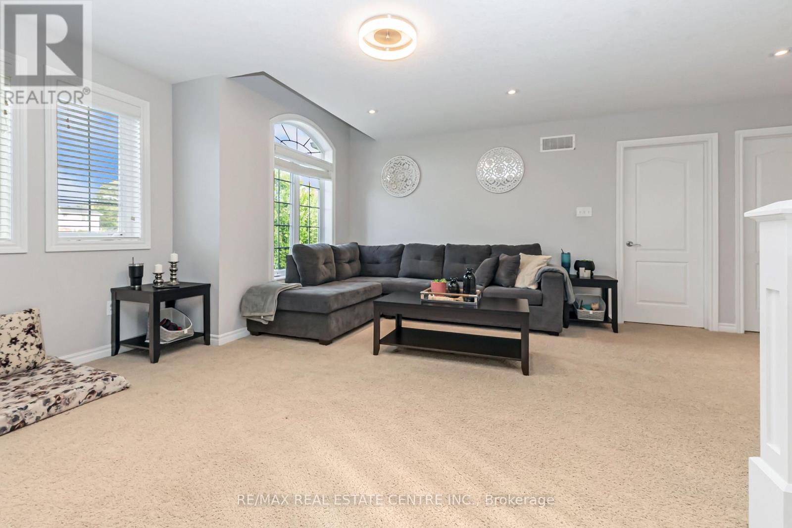 56 SMITH'S CREEK DRIVE - 49