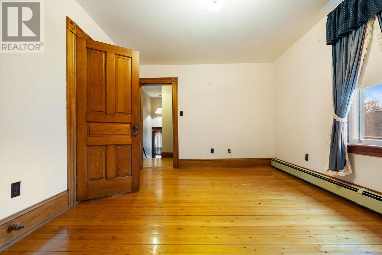 299 Albert Street - 36