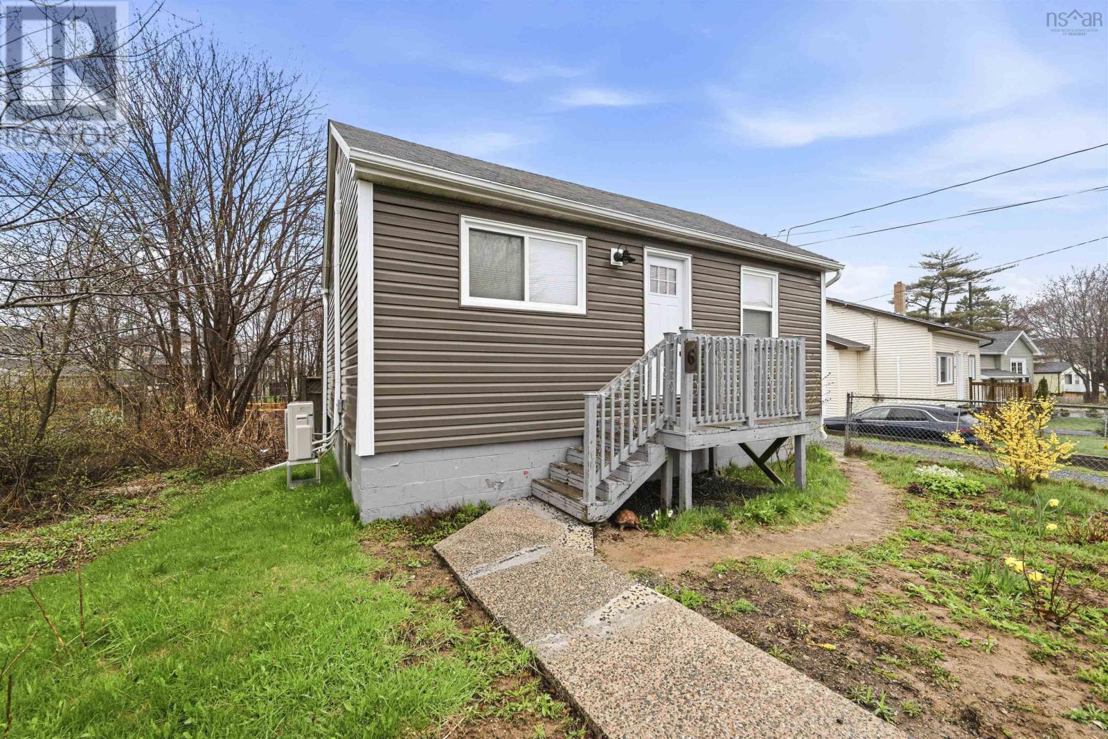 Property photo of 6 Sylvia Avenue