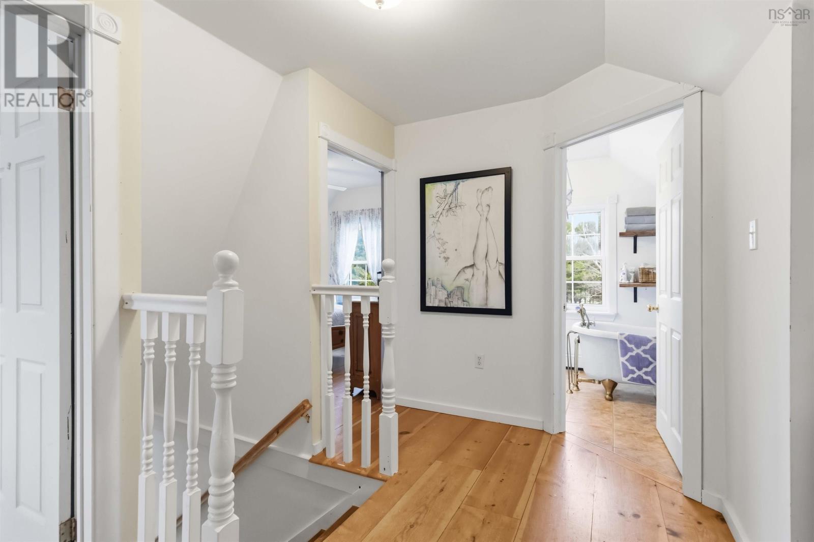 Property 25 of 49 of 2557 Cornwall Road Road