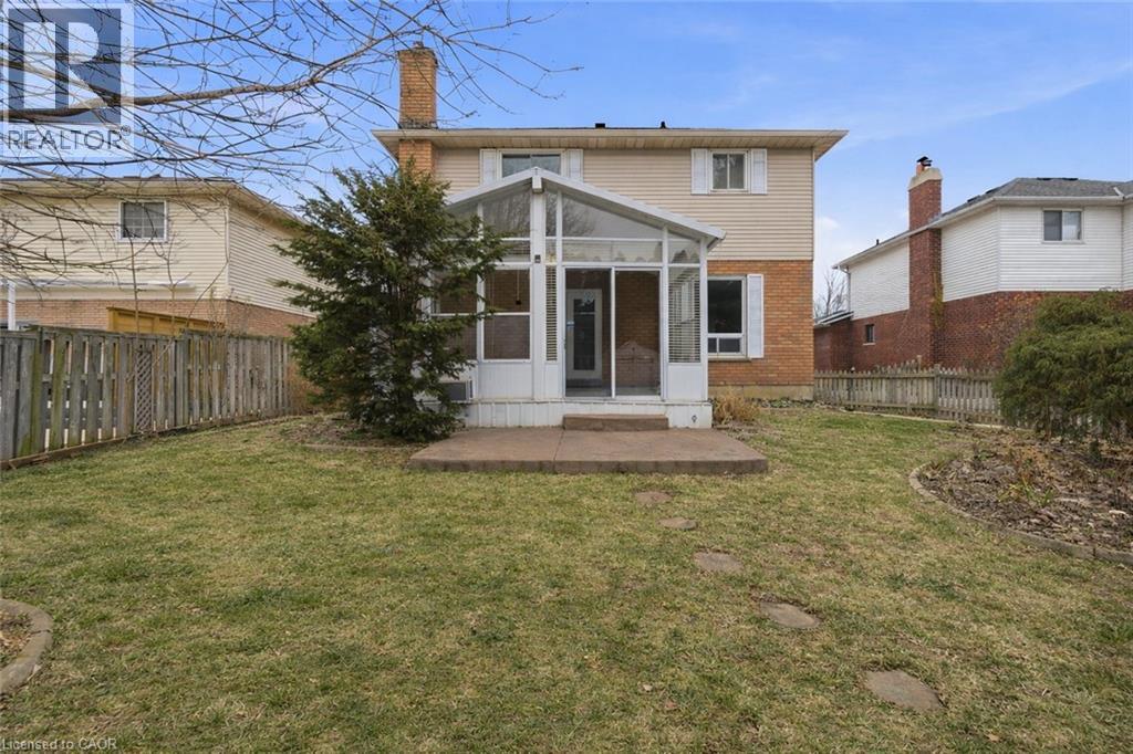 12 SUMNER Crescent, Grimsby, Ontario, L3M5E2 — Photo 25