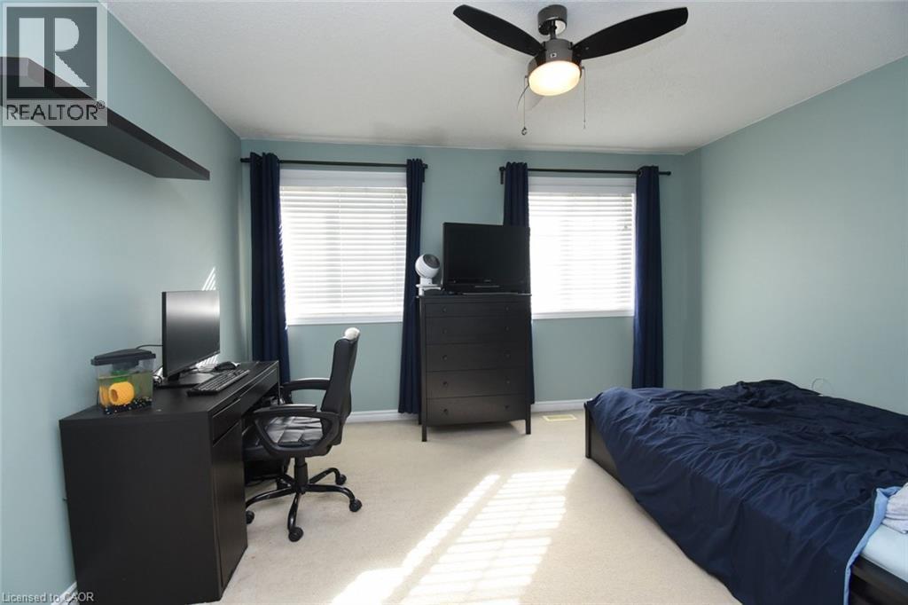 16 MIDANBURY Way - 24