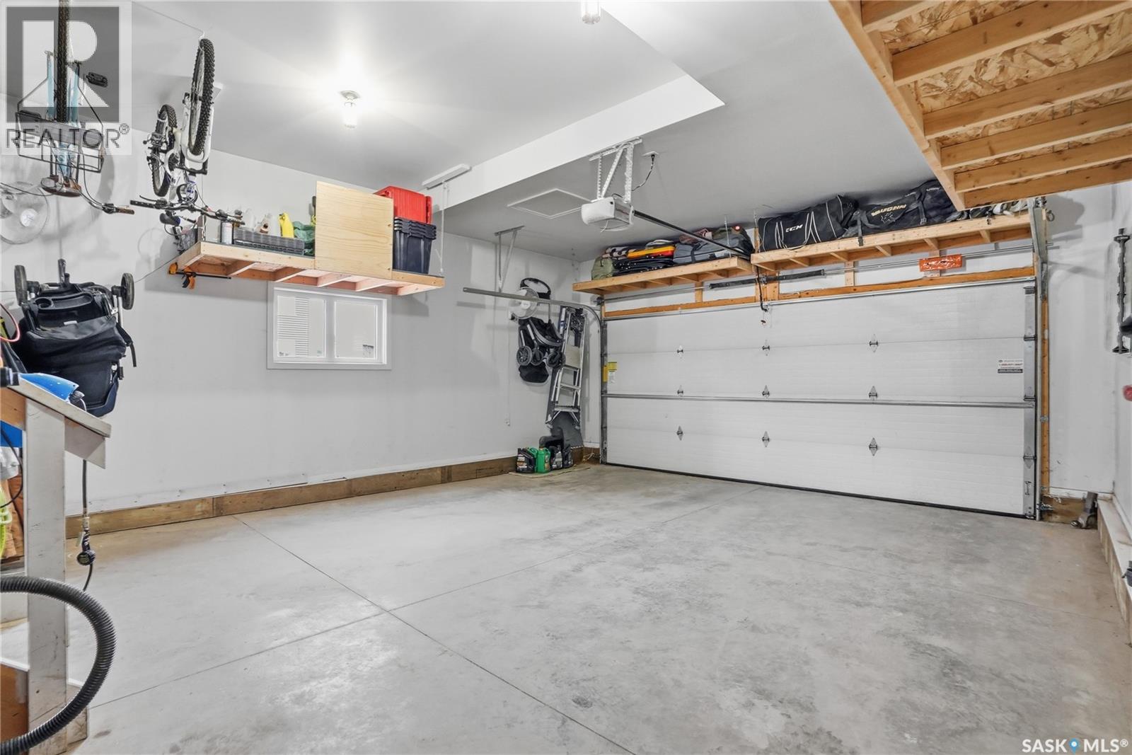 364 Underhill BEND - 49