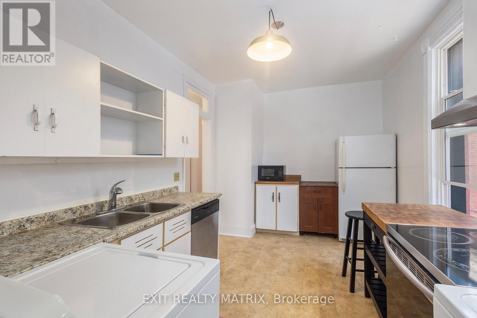 14 SOMERSET STREET W - 13