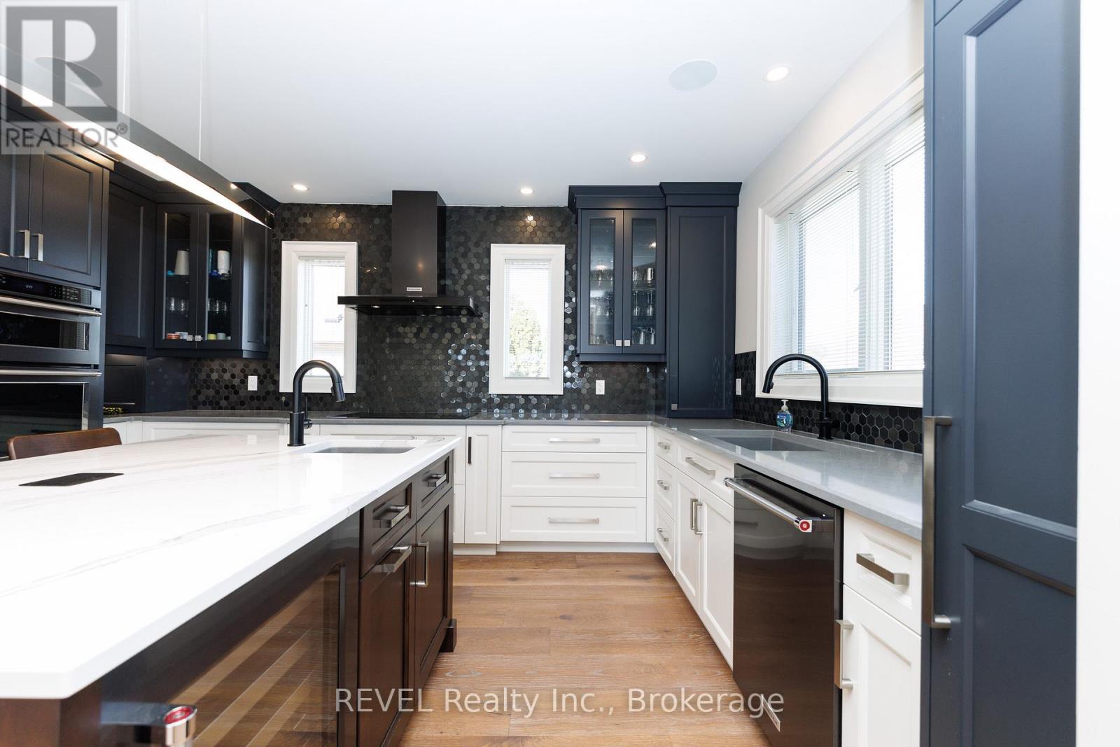 190 OAKDALE AVENUE - 16