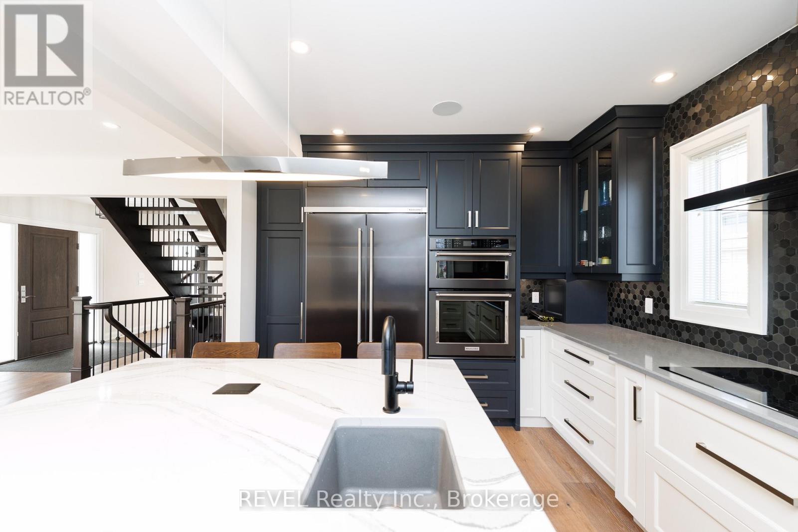 190 OAKDALE AVENUE - 18