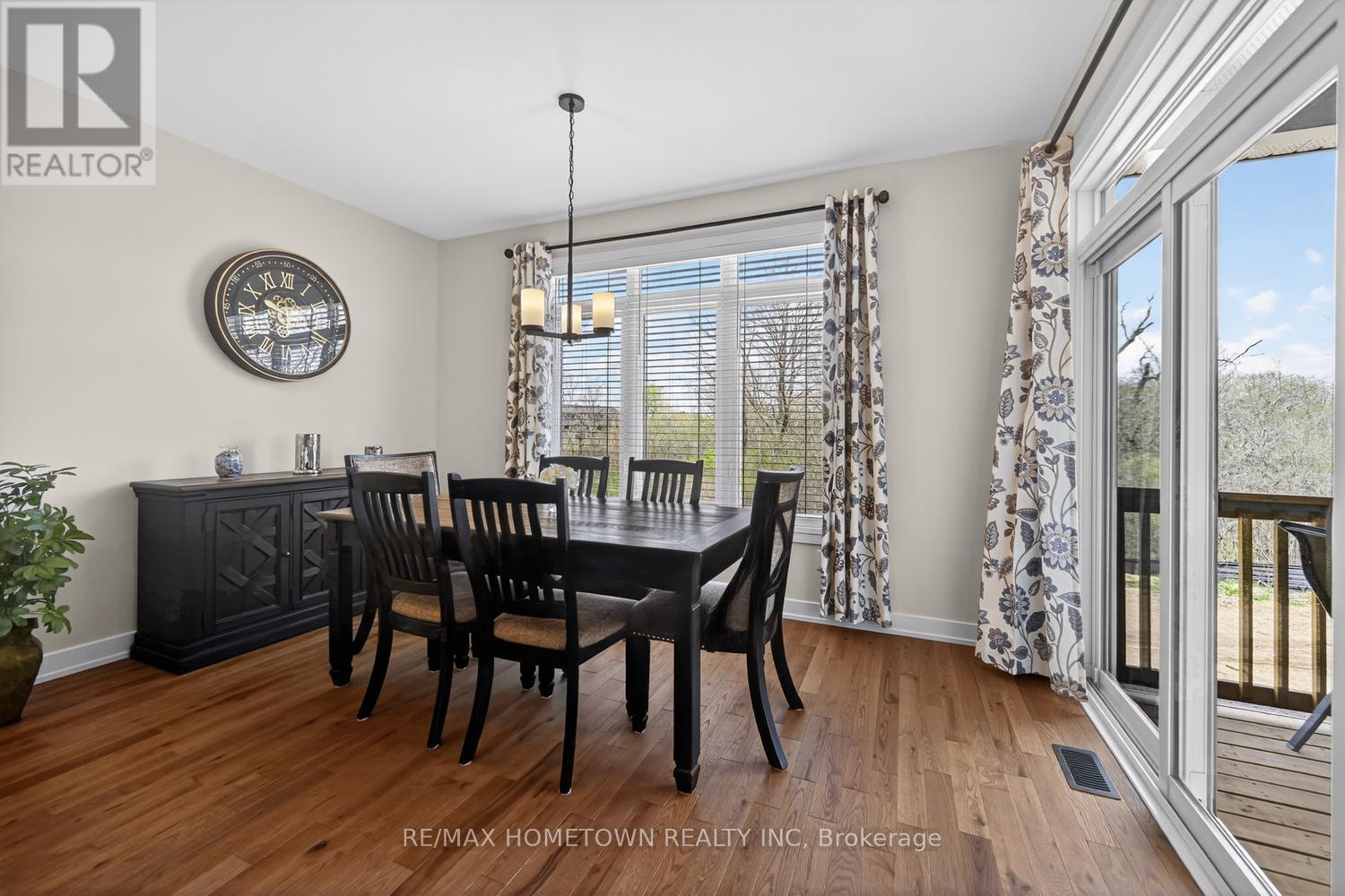 1253 POTTER DRIVE - 25