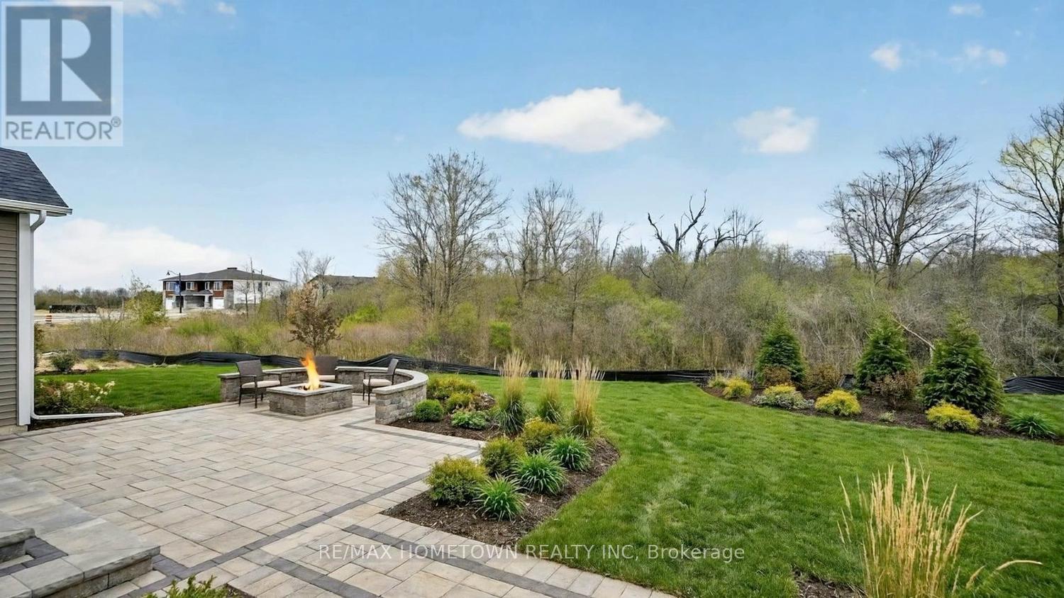 1253 POTTER DRIVE - 35