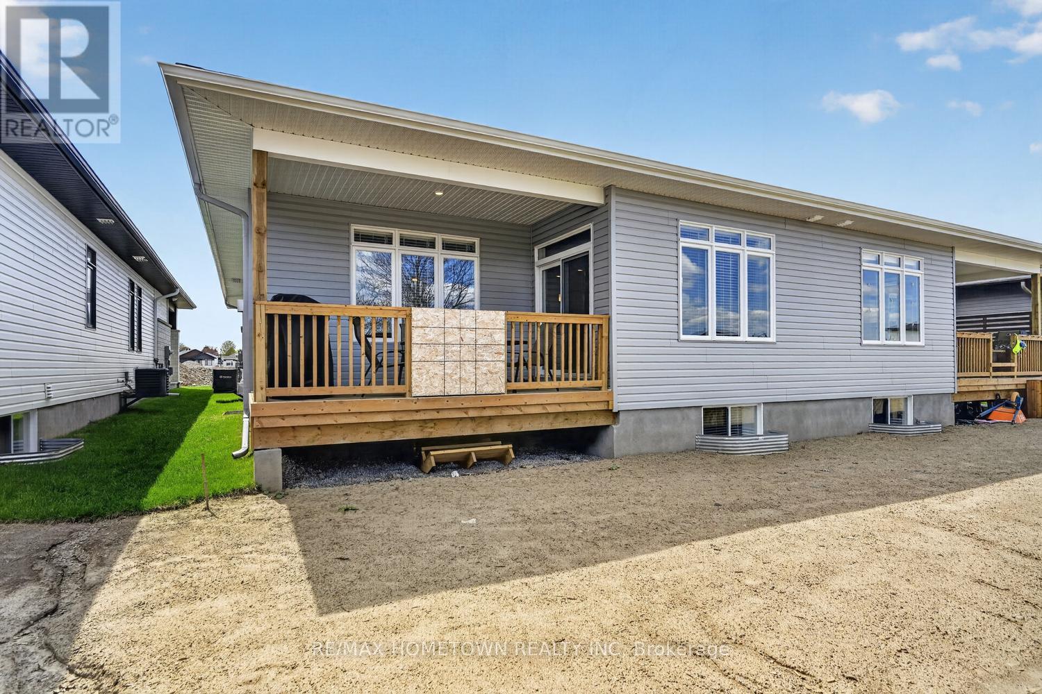 1253 POTTER DRIVE - 43