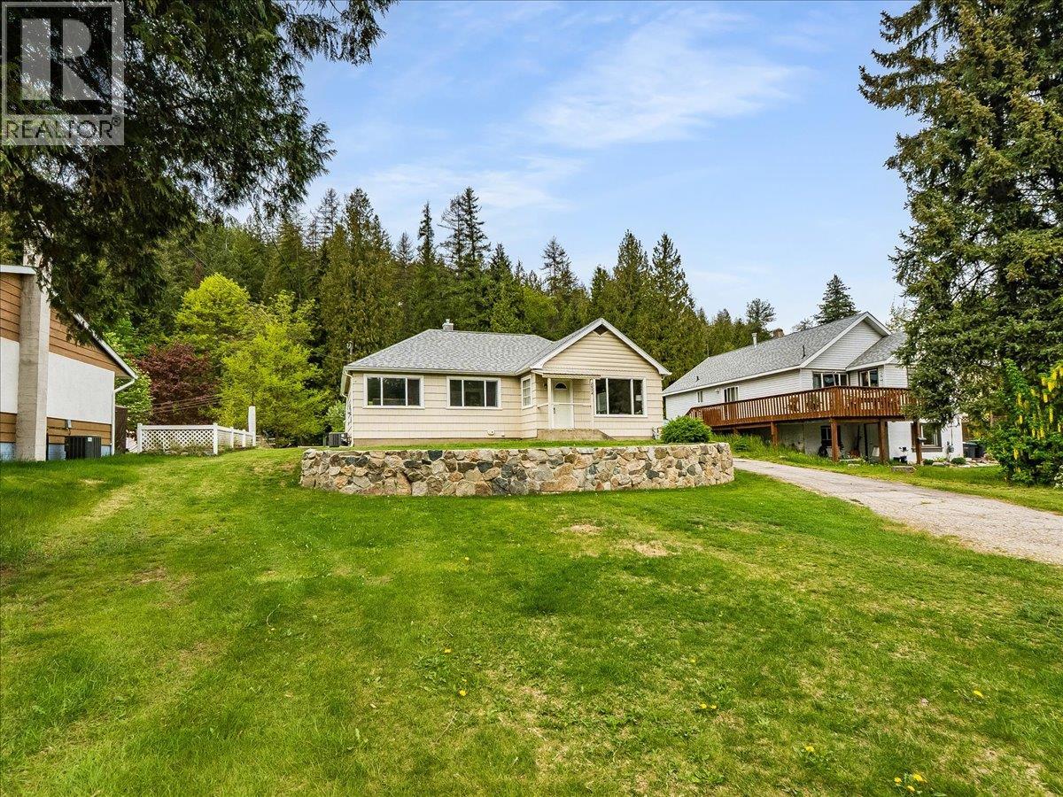 2824 9th Avenue - main photo