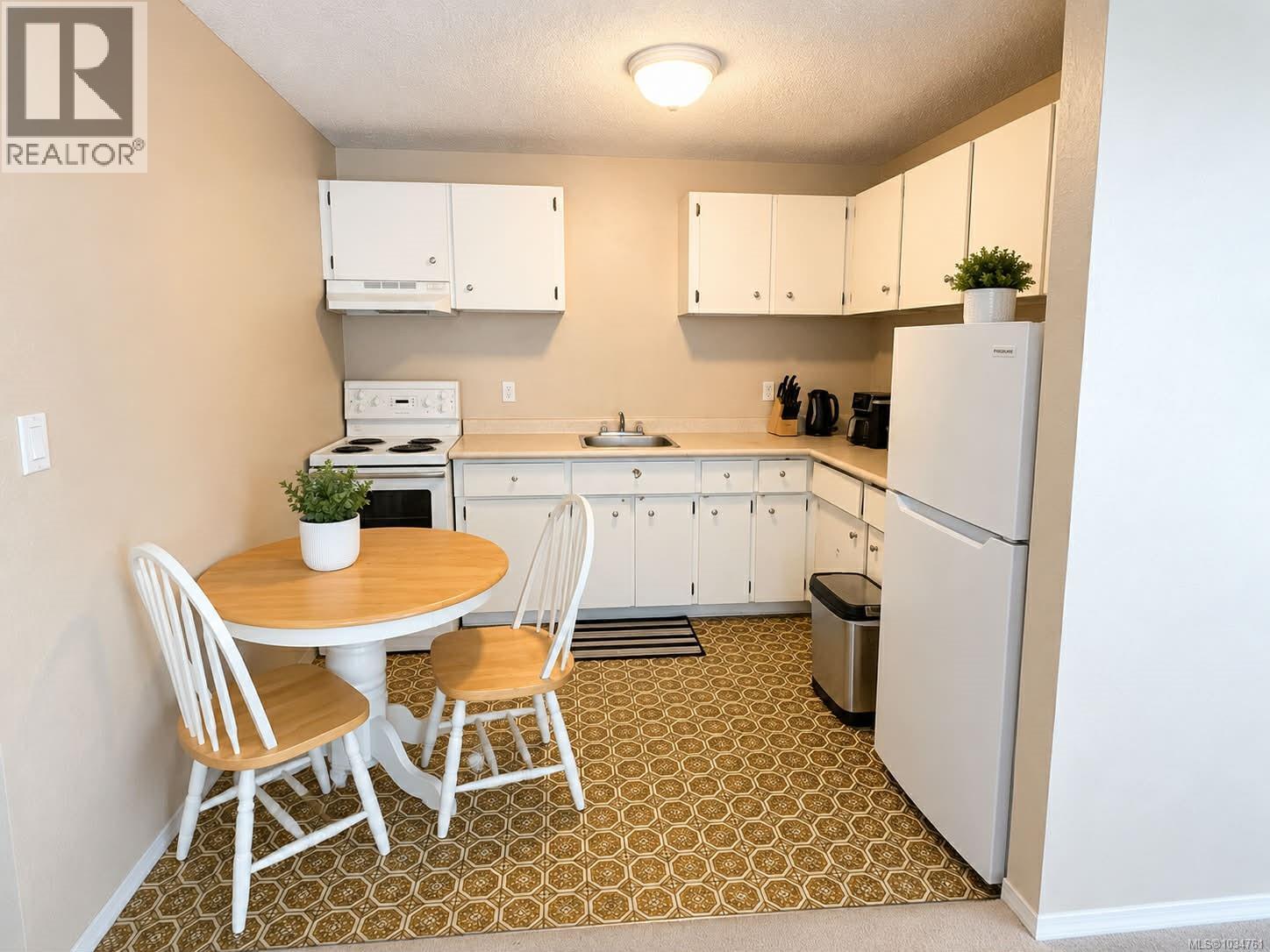 #311 322 Birch St - 3