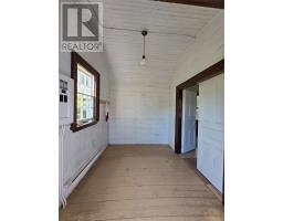 3 Taylor Room Road thumbnail 5