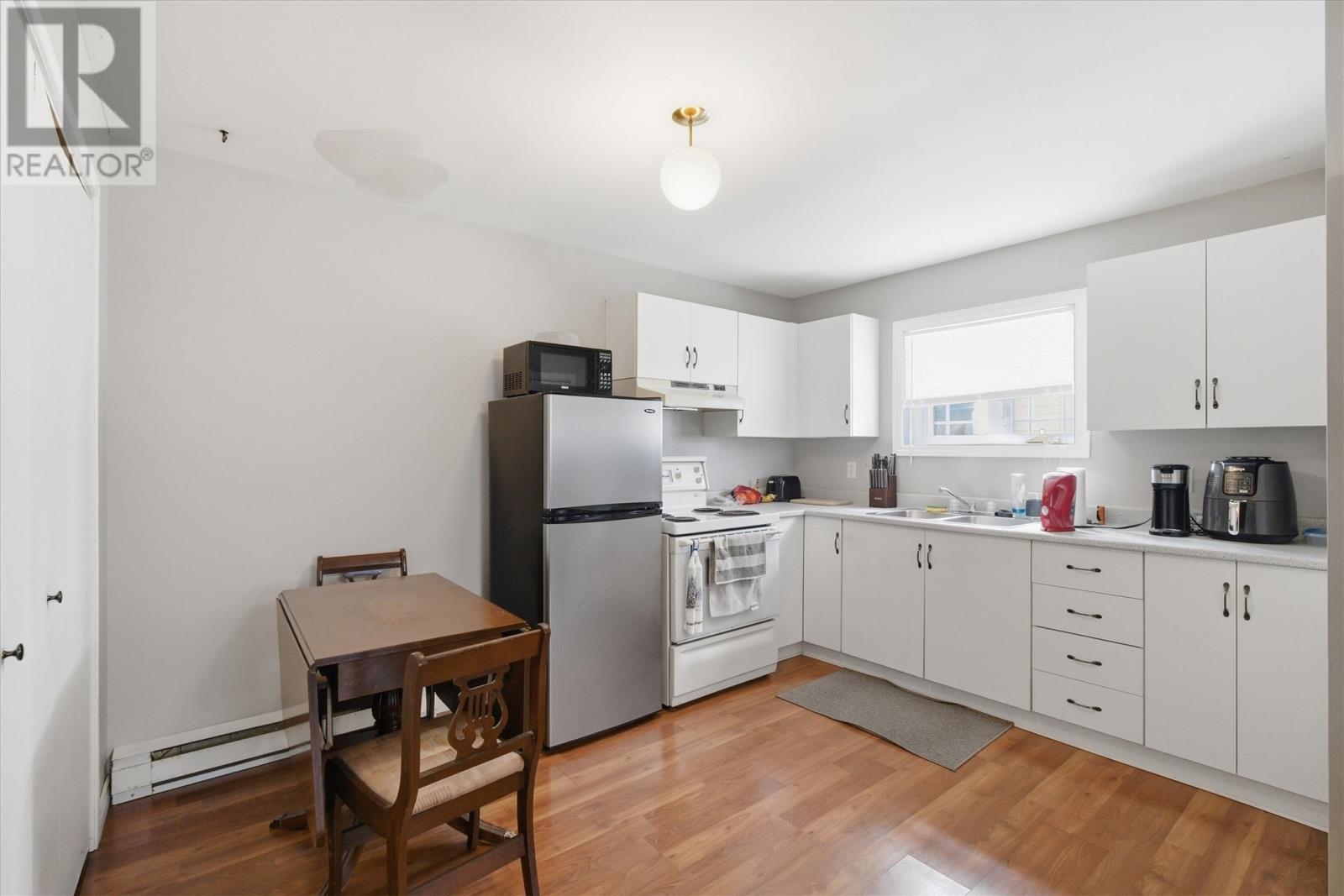 167 Swansea Street - 21