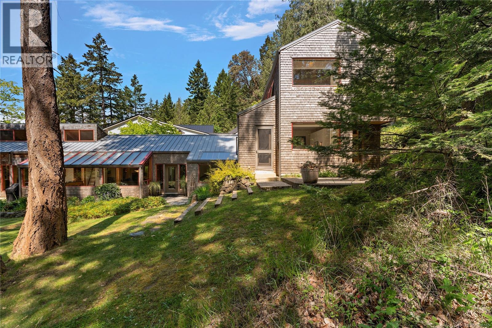 68C McKenzie Cres - 41