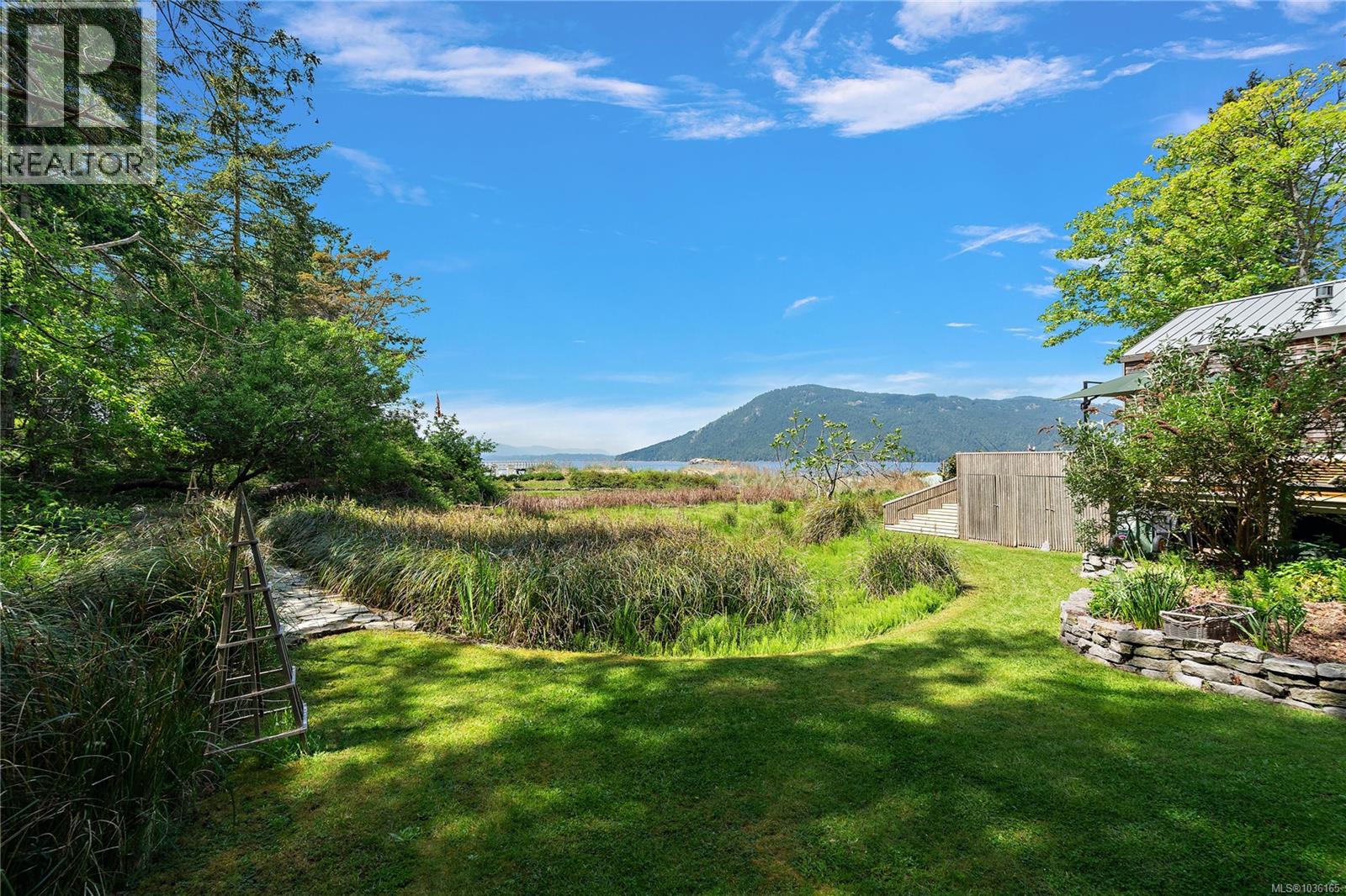 68C McKenzie Cres - 48