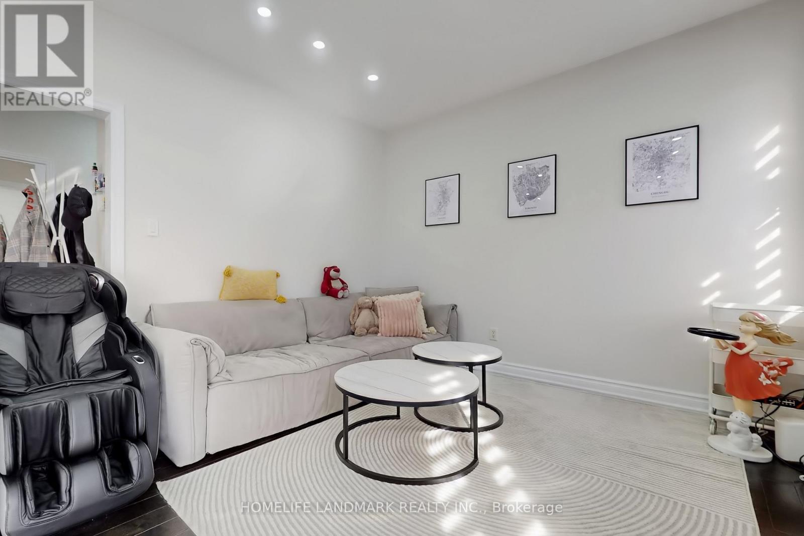52 LAKESPRING DRIVE - 5