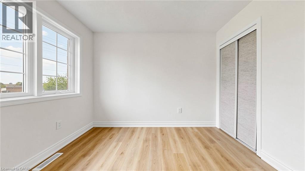 271 RICHVALE Drive S Unit# 56, Brampton, Ontario, L6Z4W8 — Photo 2