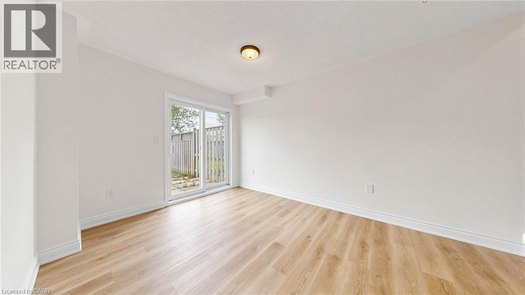271 RICHVALE Drive S Unit# 56, Brampton, Ontario, L6Z4W8 — Photo 4