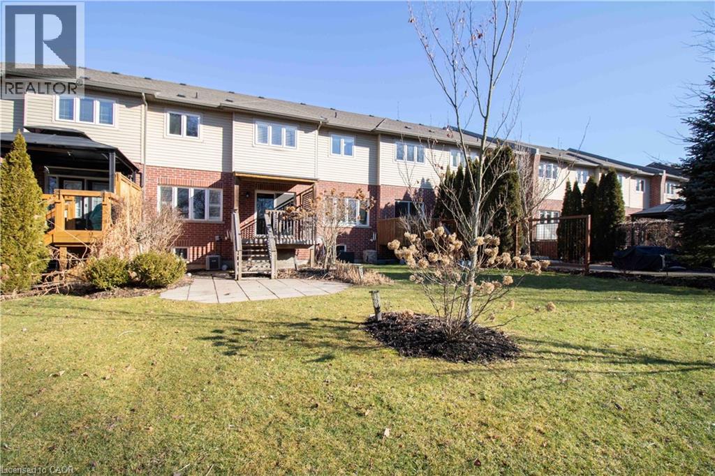 58 MAPLEVALE Drive, Ancaster, Ontario, L9G0C5 — Photo 3