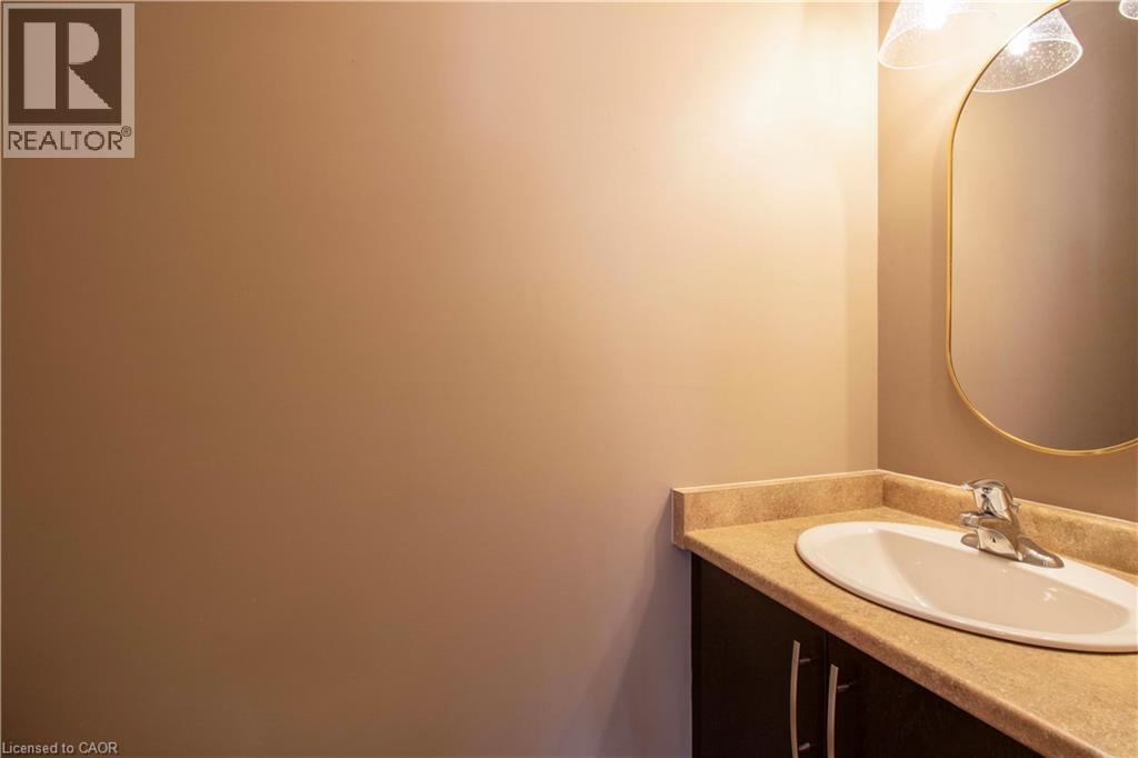 58 MAPLEVALE Drive, Ancaster, Ontario, L9G0C5 — Photo 5