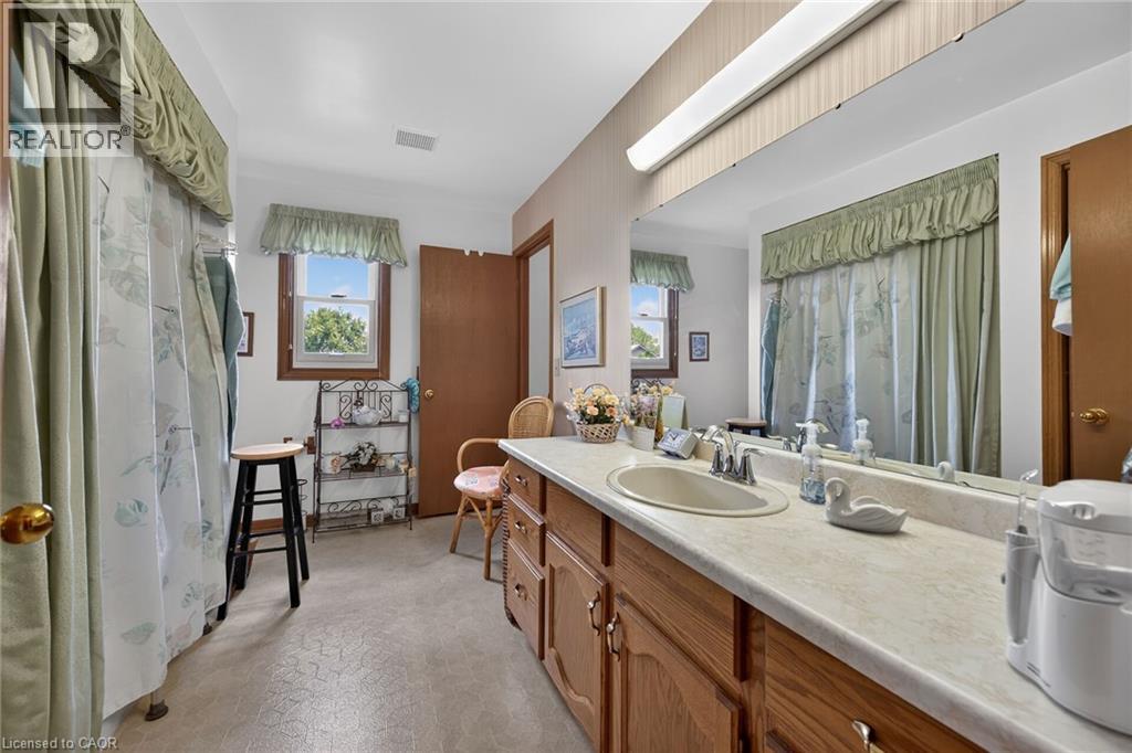10 NORMANDY Court - 25