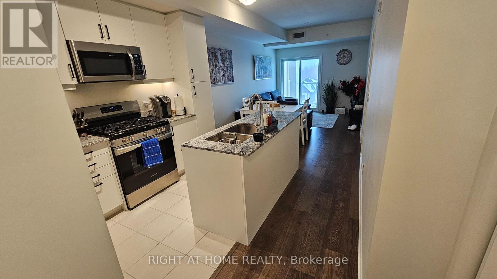 #314 5 SPOONER CRESCENT - 16