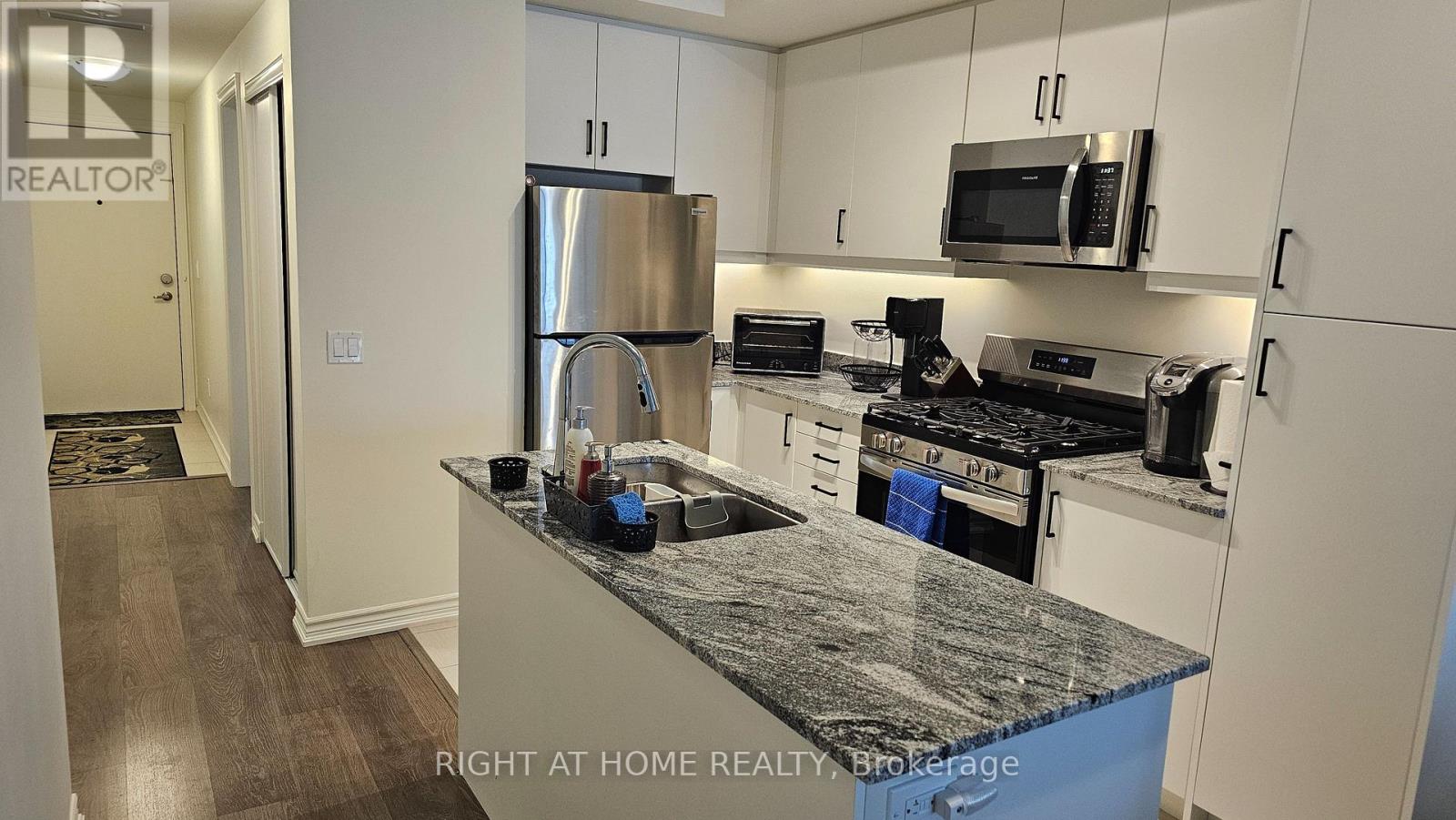 #314 5 SPOONER CRESCENT - 19