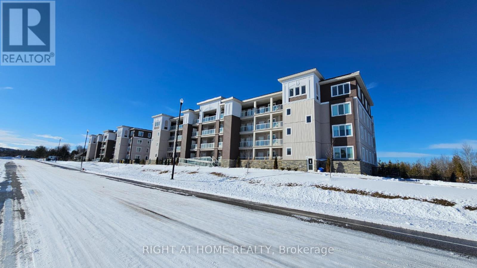 #314 5 SPOONER CRESCENT - 2