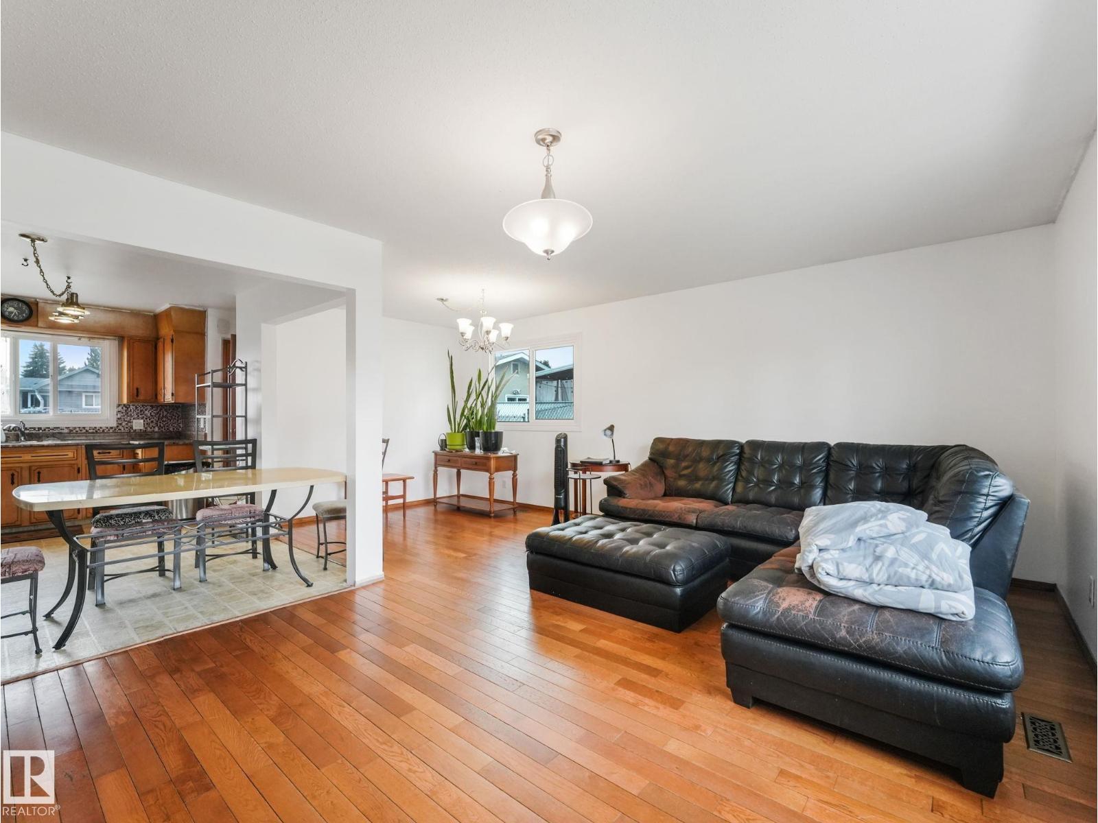 14024 69 ST NW NW - 7