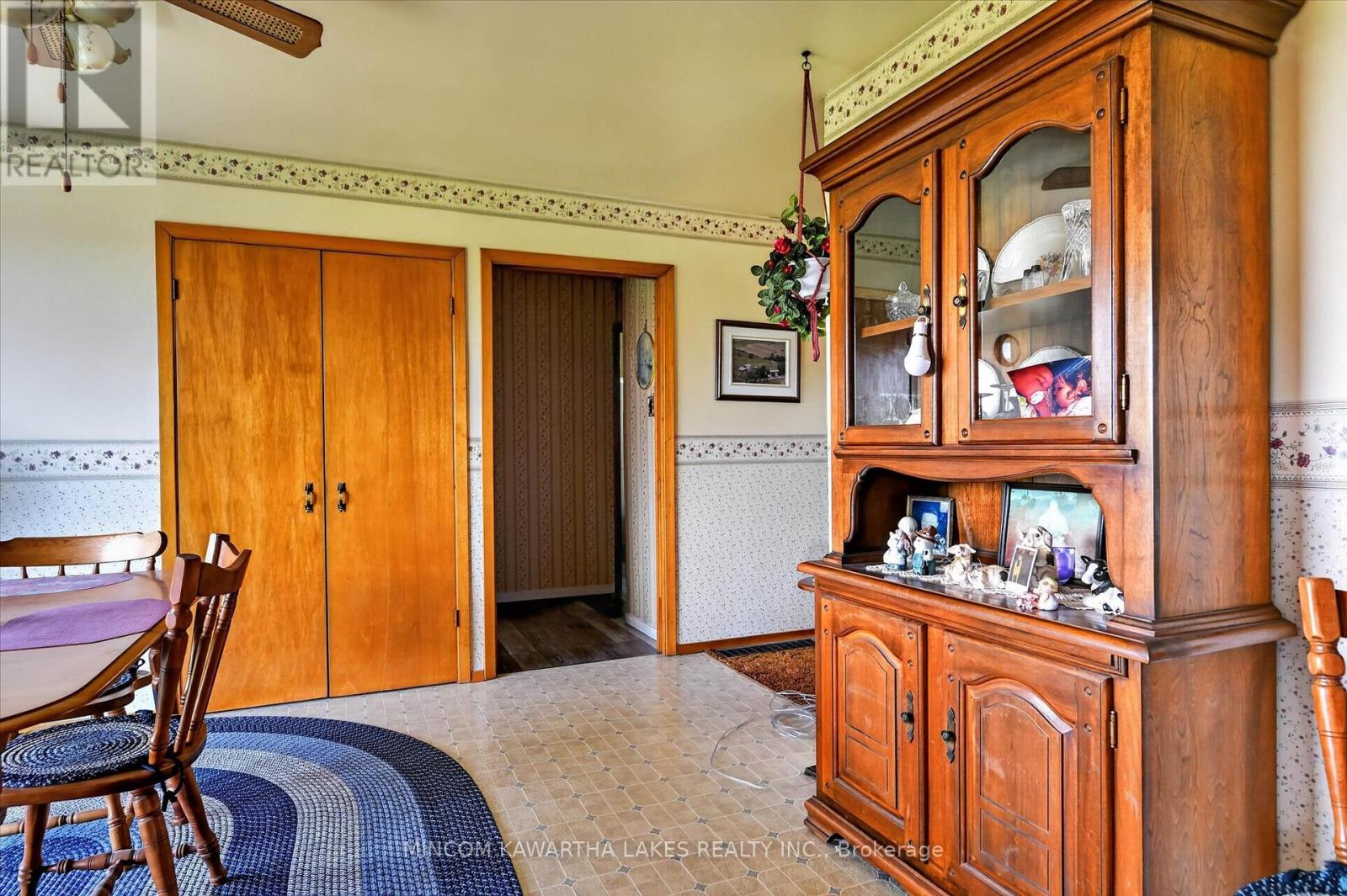 1528 MATCHETT LINE - 19