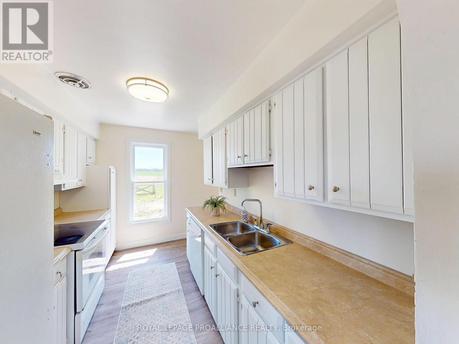 138 MASSASSAUGA ROAD - 5